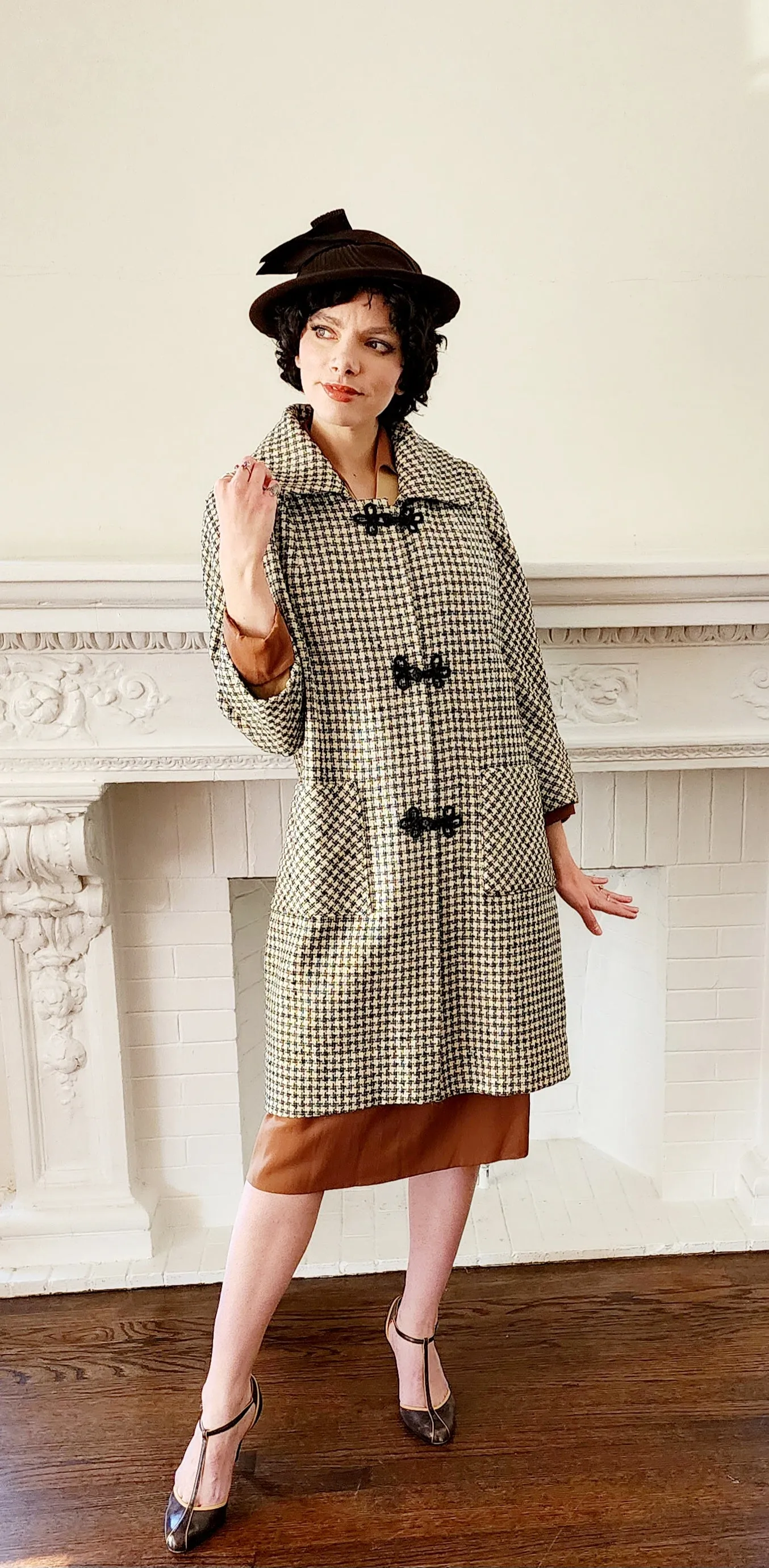 60s Houndstooth Coat Black & White Checked Print A Line by Chas A Stevens M