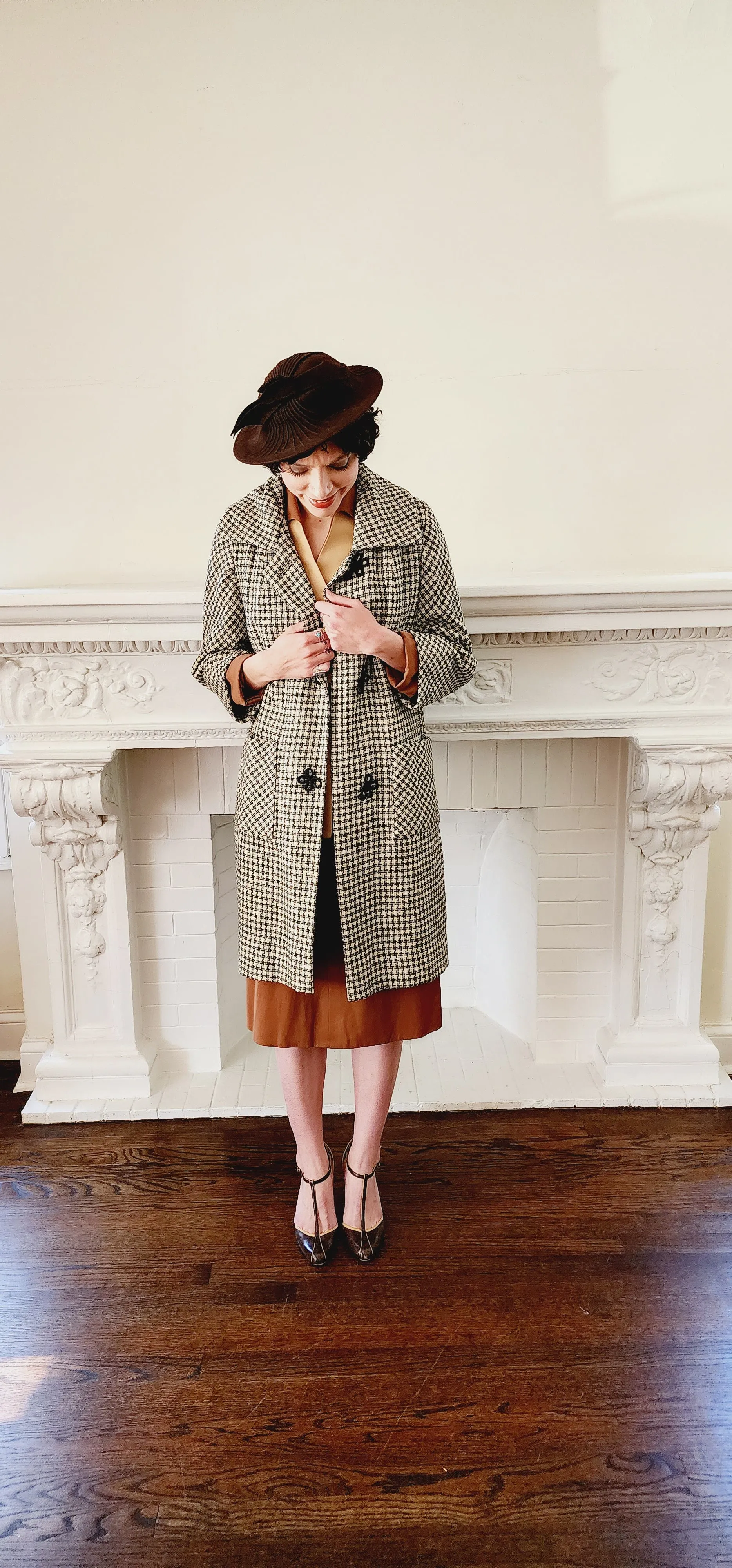 60s Houndstooth Coat Black & White Checked Print A Line by Chas A Stevens M