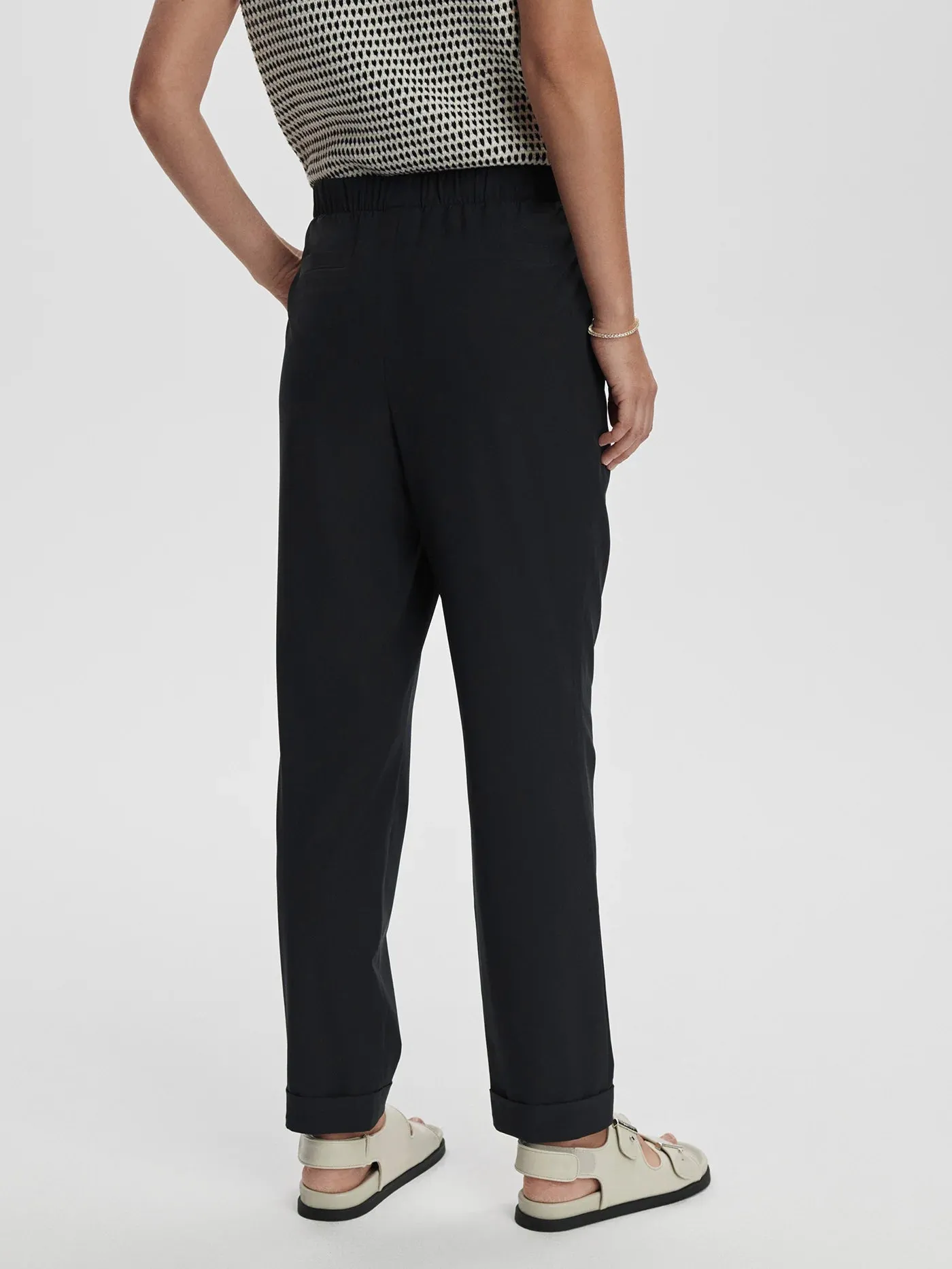 Alana Slim Tapered Pant 27"