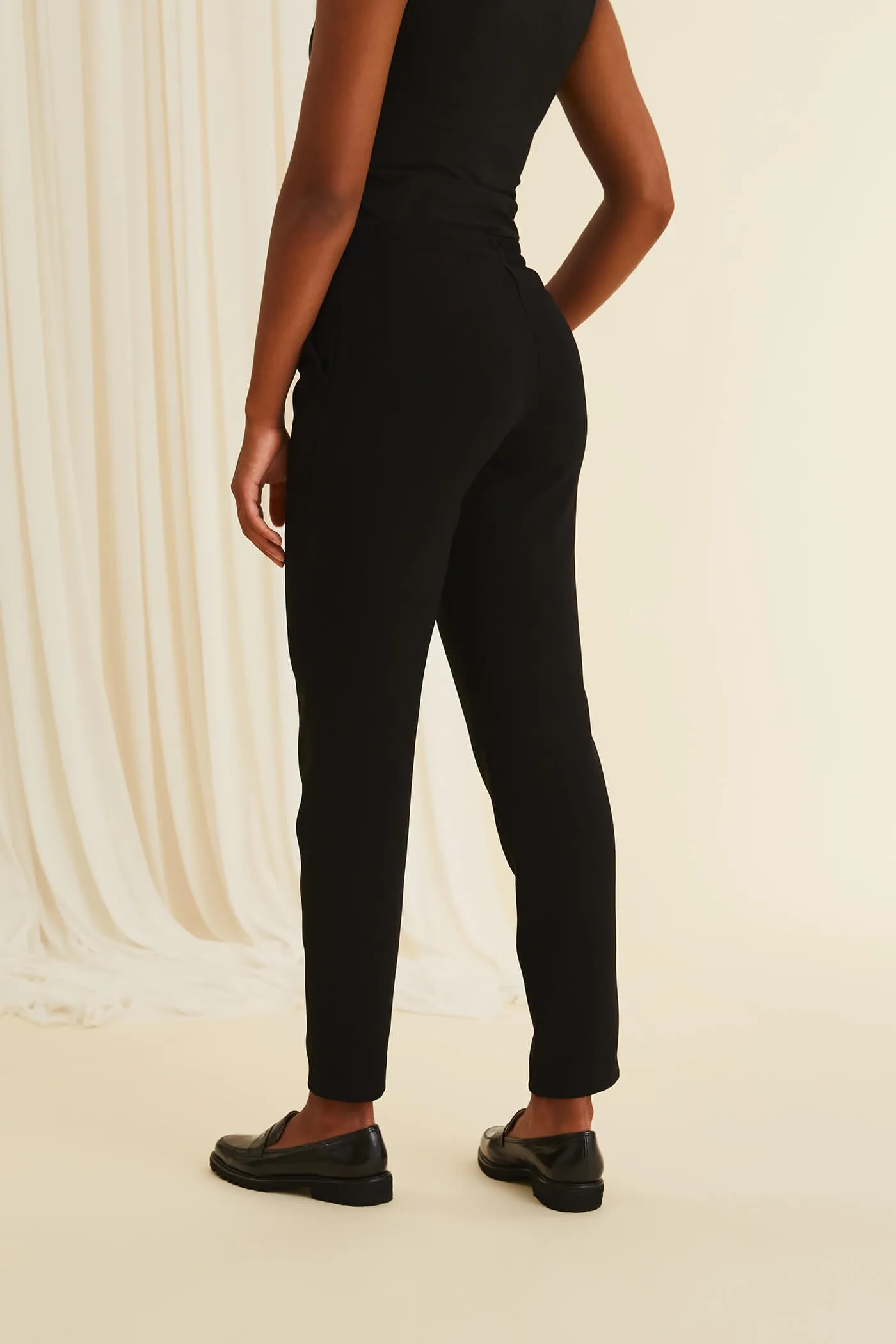 ALYCIA Tapered Pants