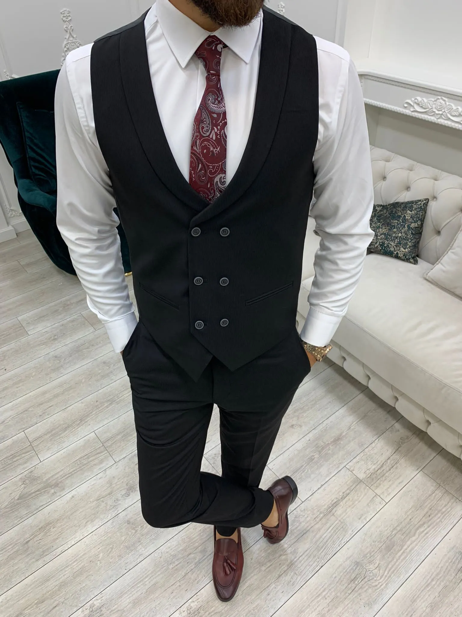 Austin Black Slim Fit Peak Lapel Suit – Versatile Elegance for Every Occasion