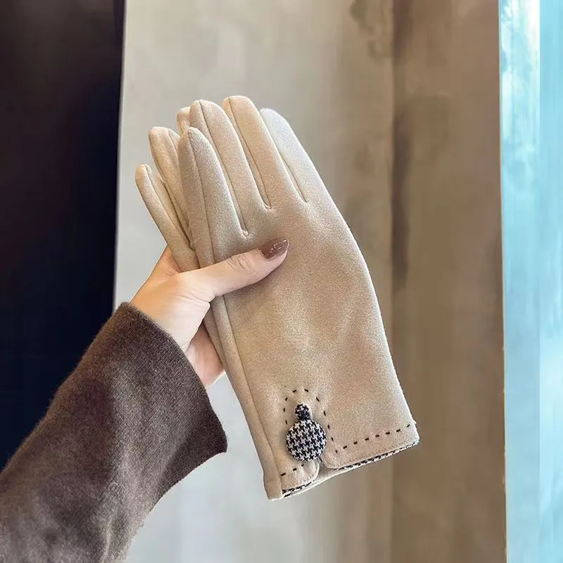 Autumn and winter stylish houndstooth cashmere gloves. Windproof, warm and versatile for outdoor cycling. Touchscreen available.C-240919-5
