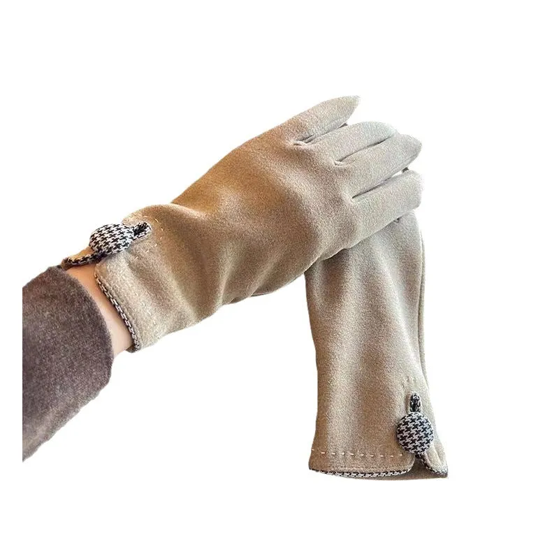 Autumn and winter stylish houndstooth cashmere gloves. Windproof, warm and versatile for outdoor cycling. Touchscreen available.C-240919-5