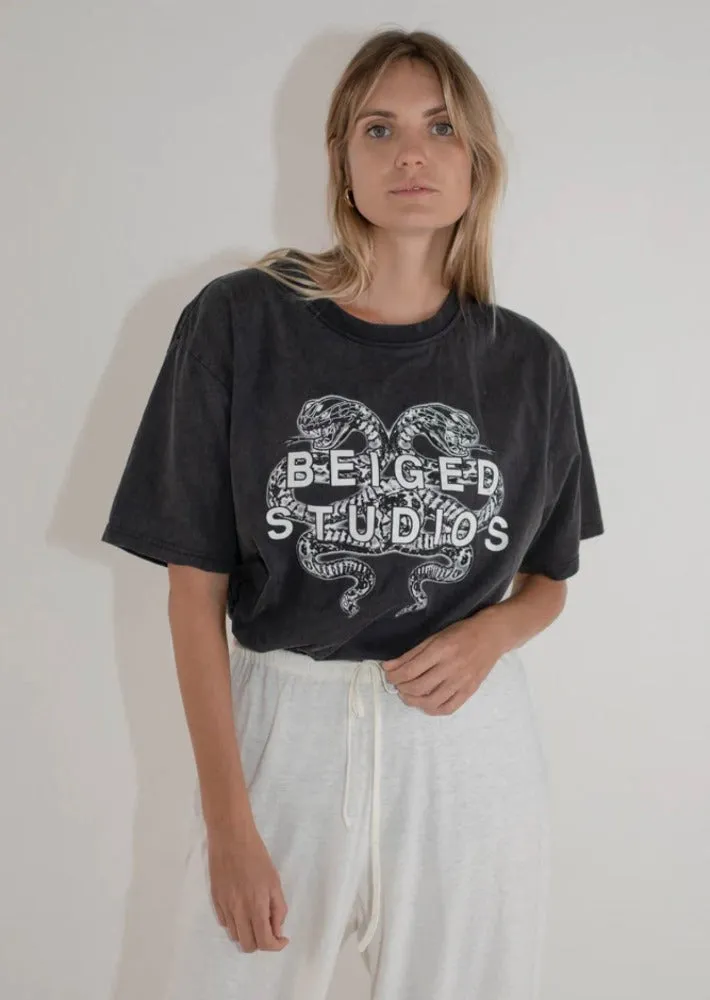 Beiged Vintage Snake Tee