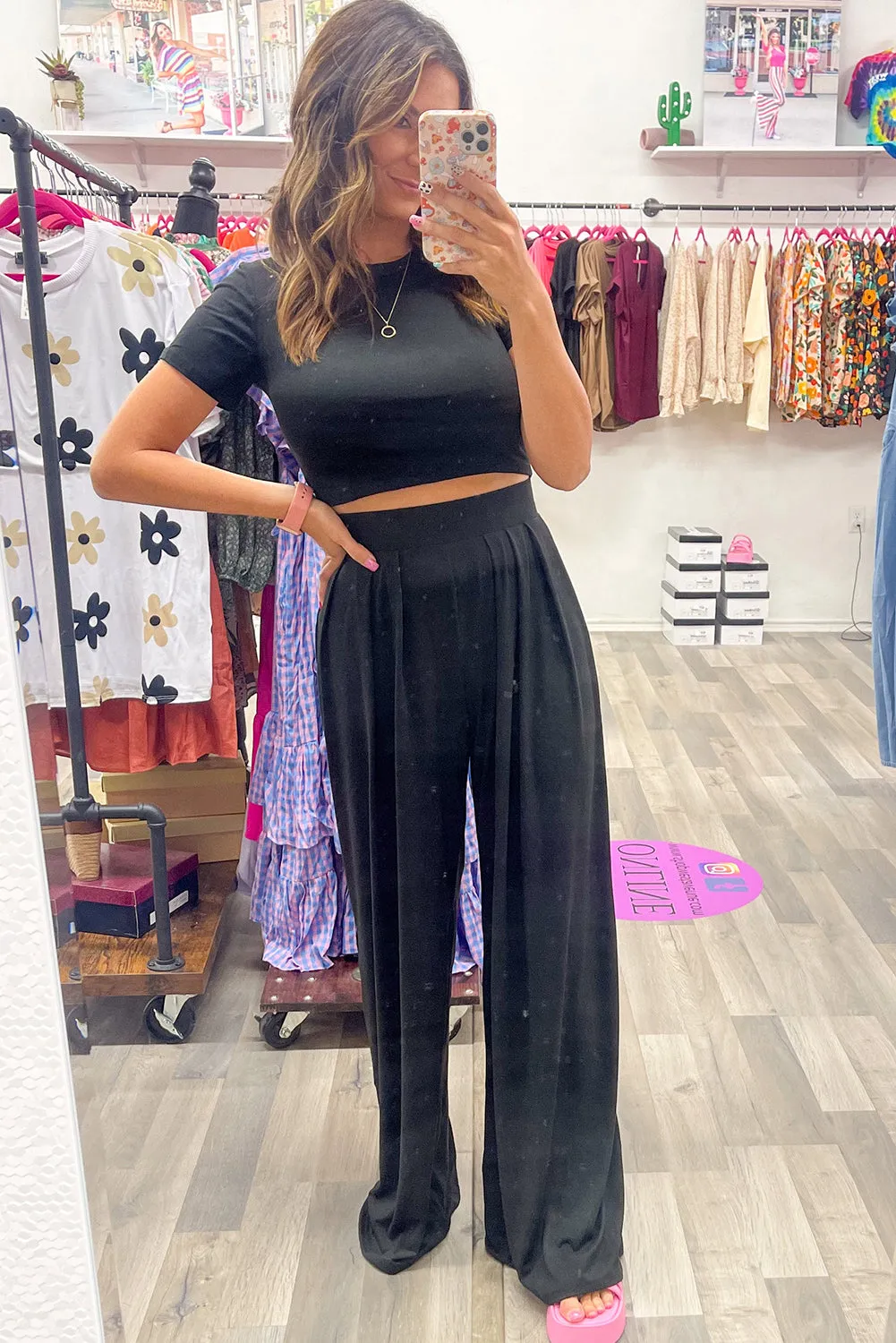 Black Solid Color Slim Fit Crop Top and Wide Leg Pants Set