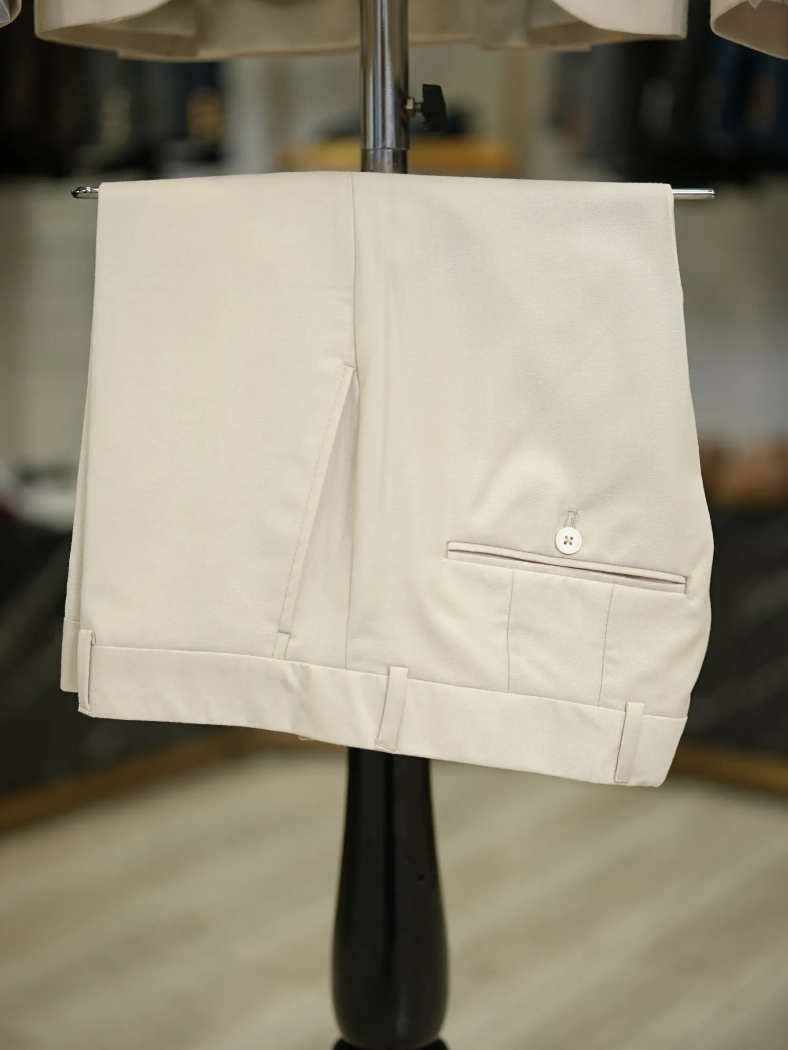 Brabion Maison Light Beige Slim Fit Suit – Perfect for Any Occasion