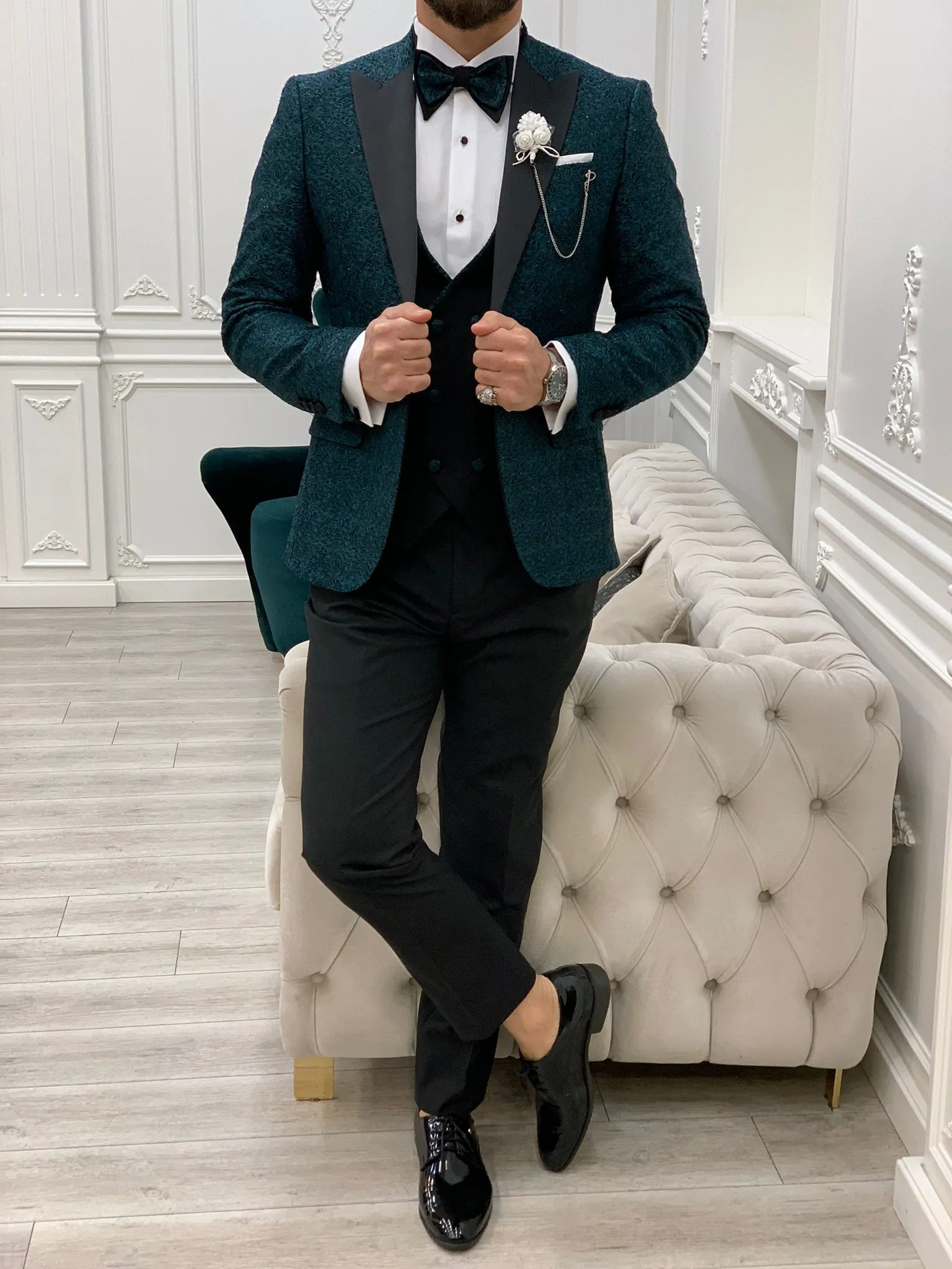 Caesar Green Slim Fit Peak Lapel Floral Patterned Tuxedo