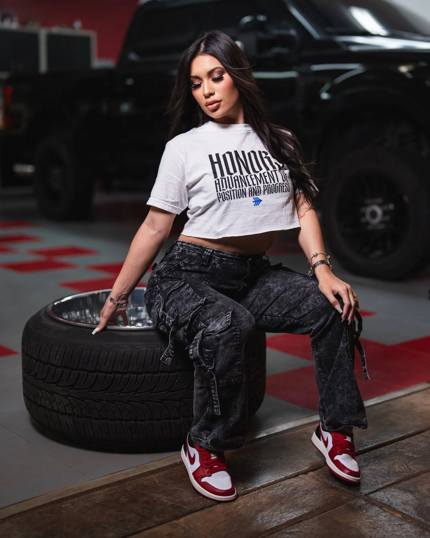 GANDUR- WHITE TEE