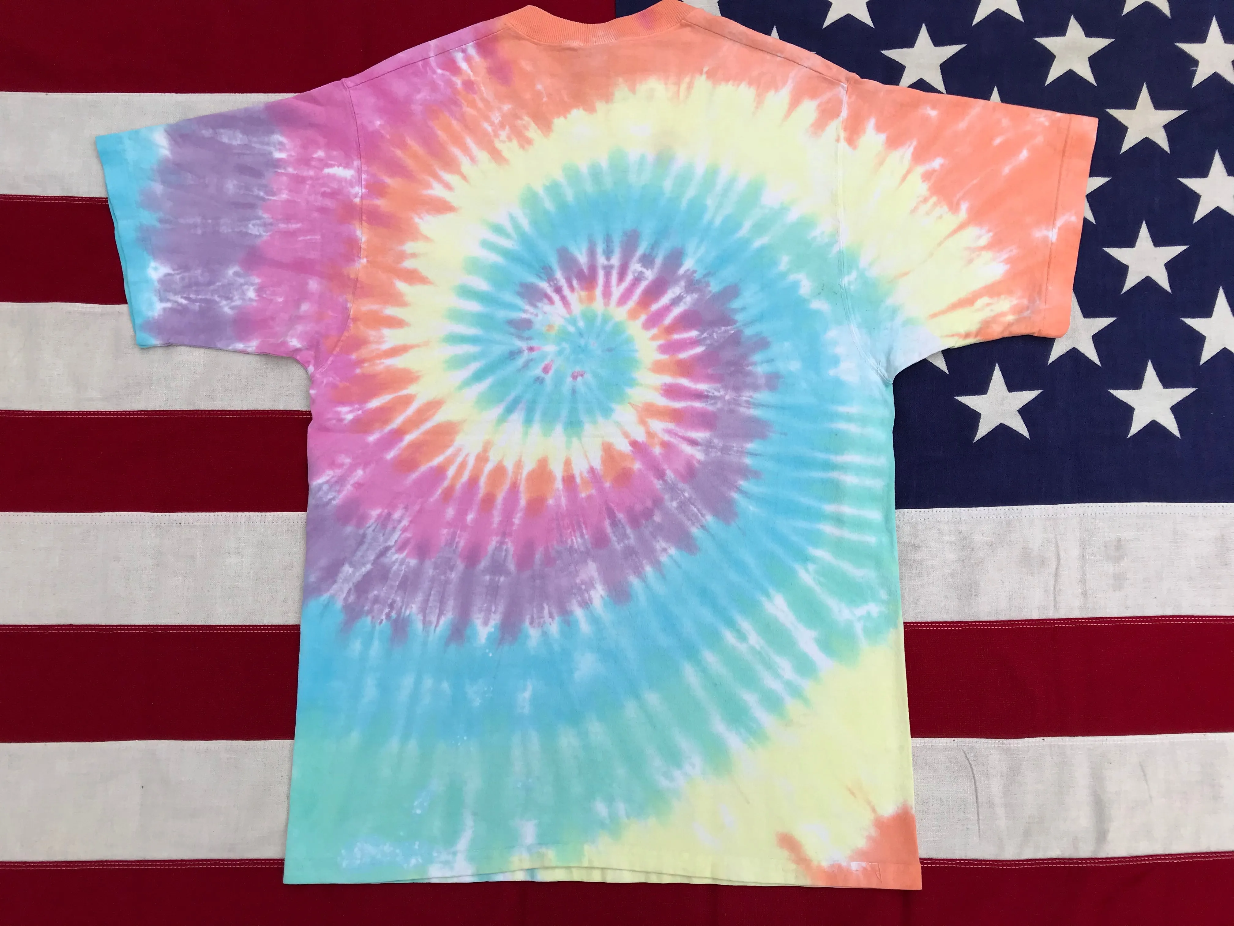 Grateful Dead “ Spiral Bears 1997 “ Original Vintage Rock Tie Dye T-Shirt by Liquid Blue Made In USA