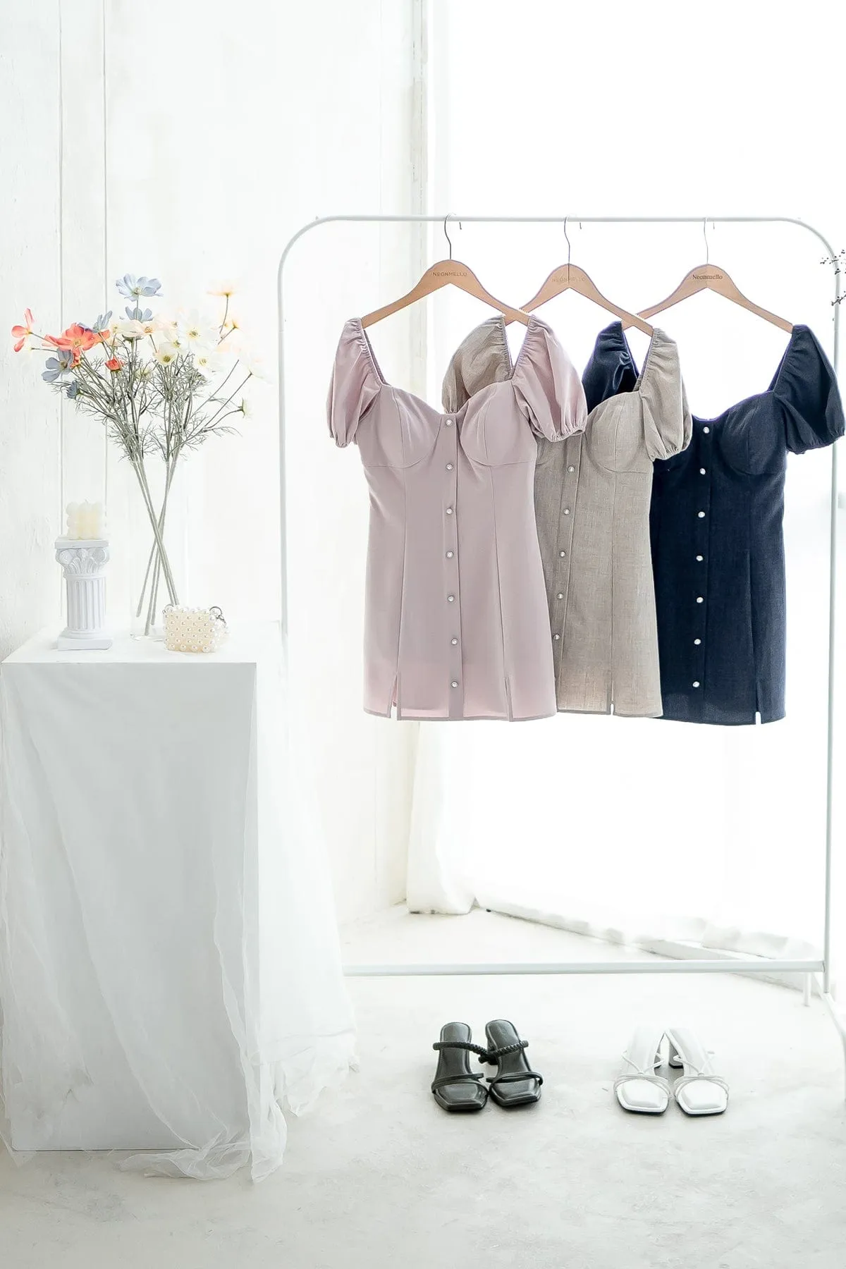 HANNI POOF SLEEVE DRESS IN DENIM
