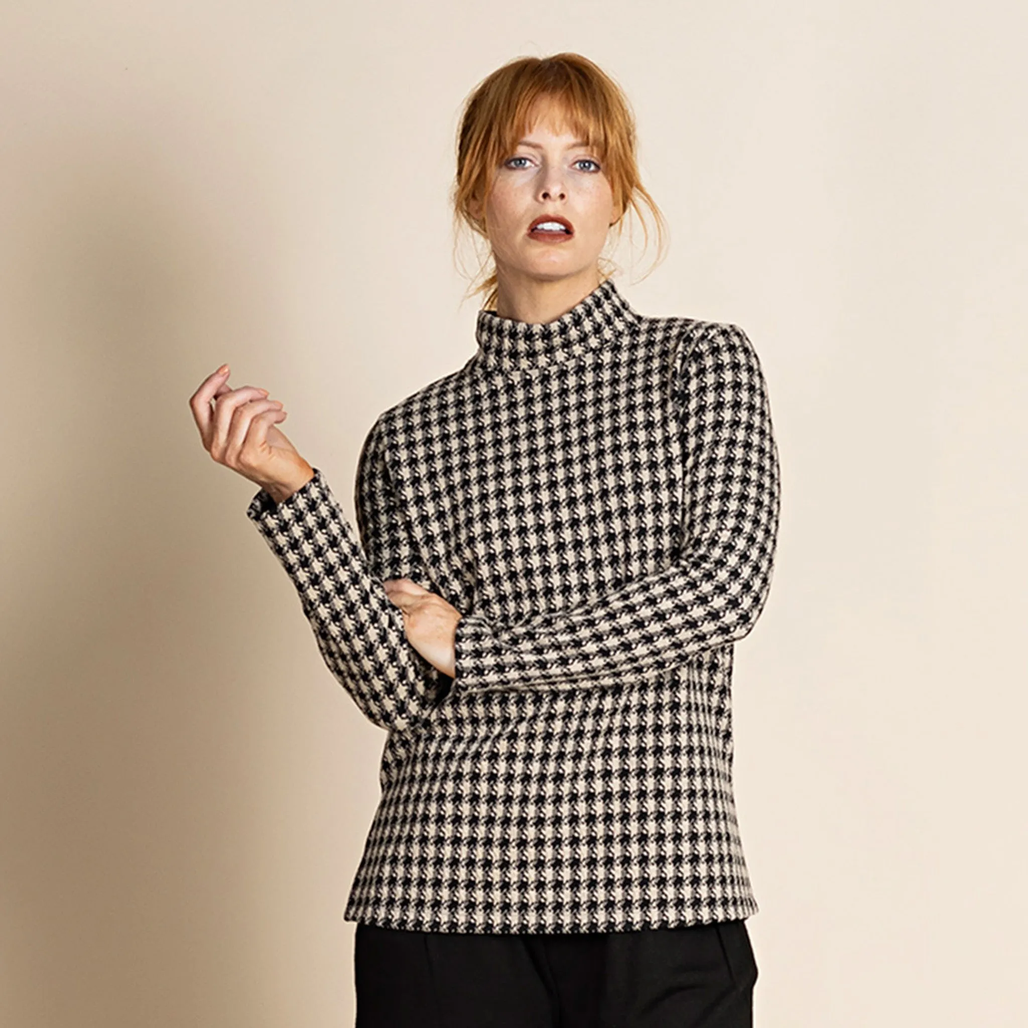 houndstooth hi crew tee