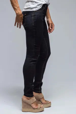 MAC Dream Skinny Authentic in Fashion Rinsed