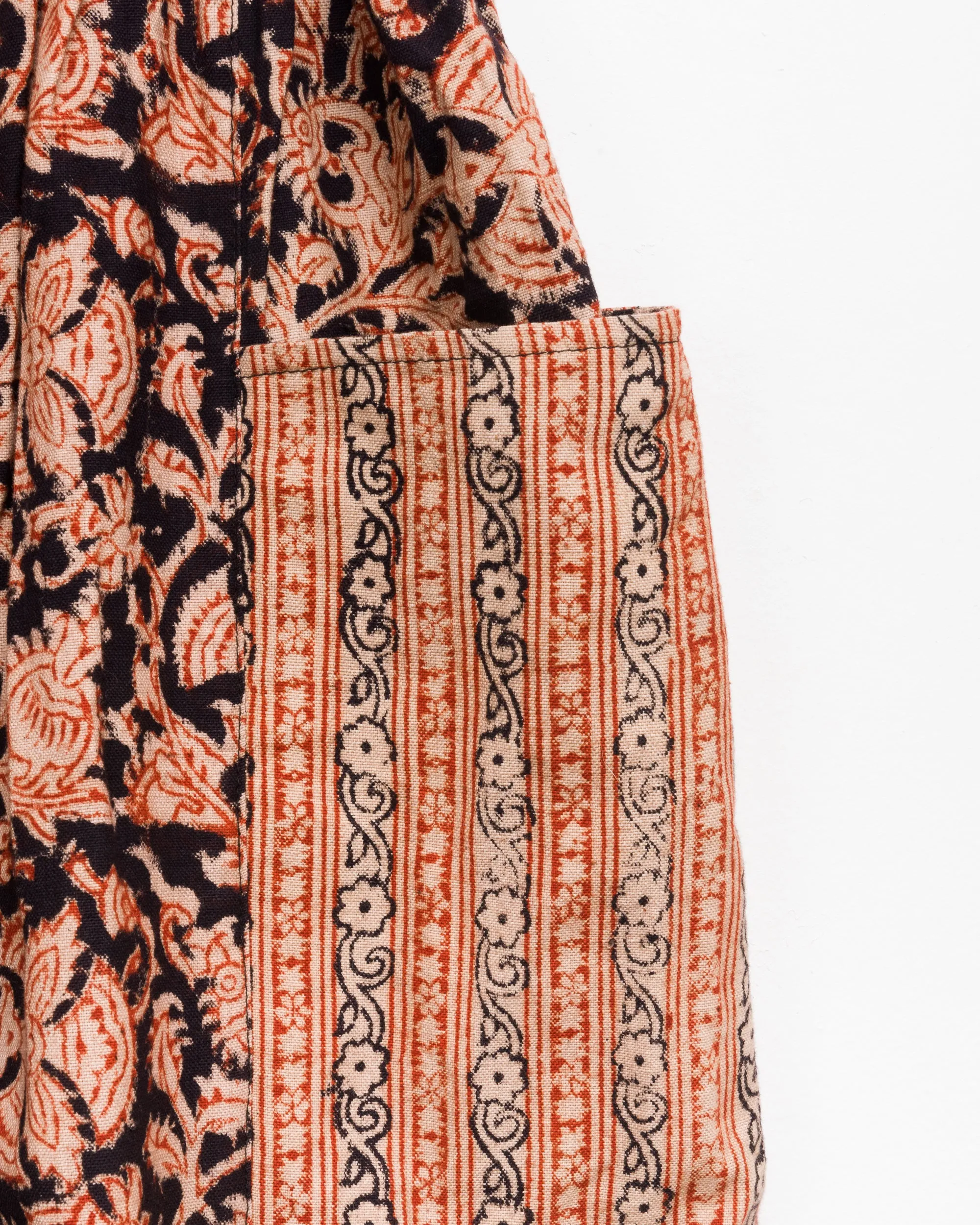 Maya Front Pocket Pant in Black Border