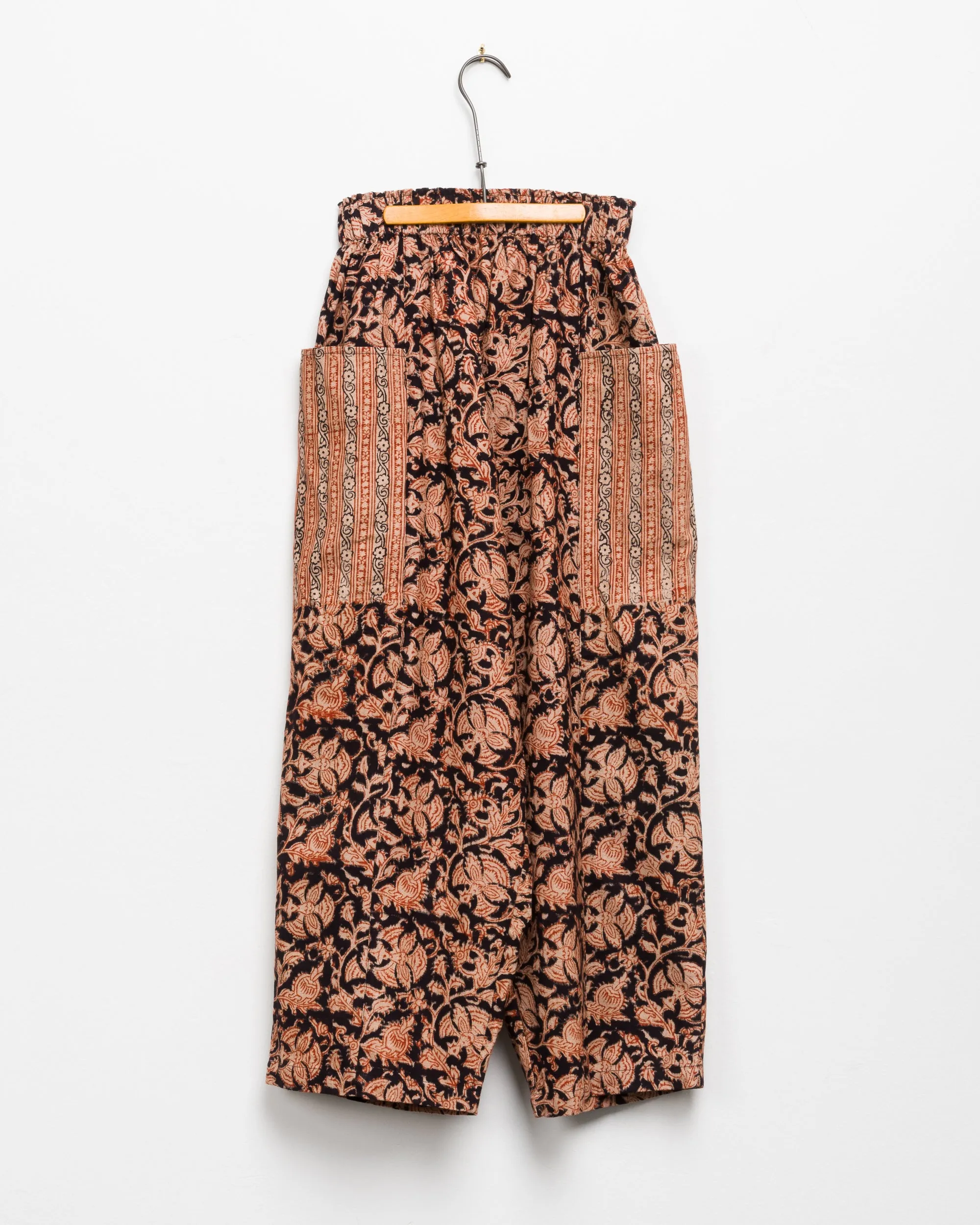 Maya Front Pocket Pant in Black Border