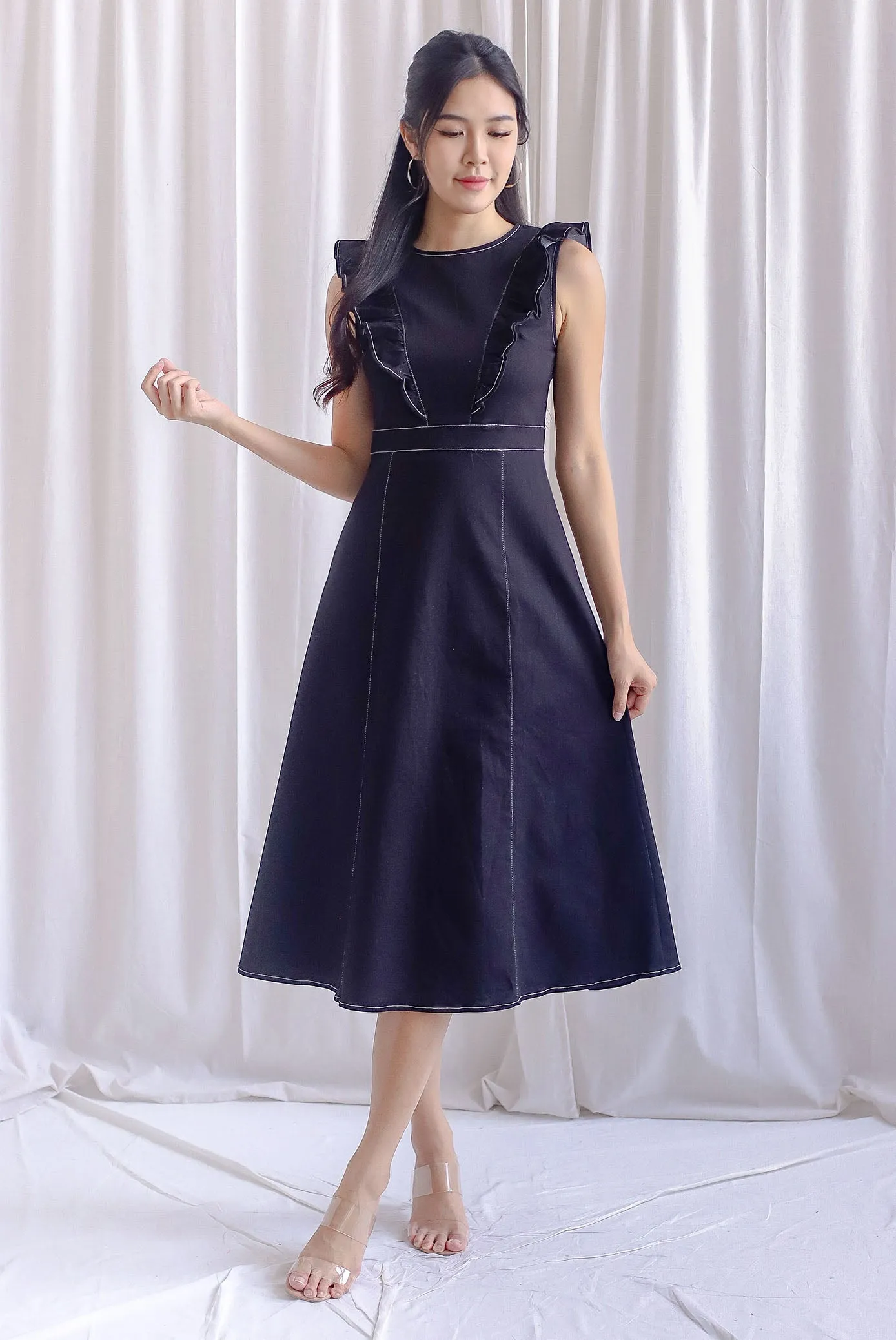 Paloma V Ruffle Denim Dress In Black