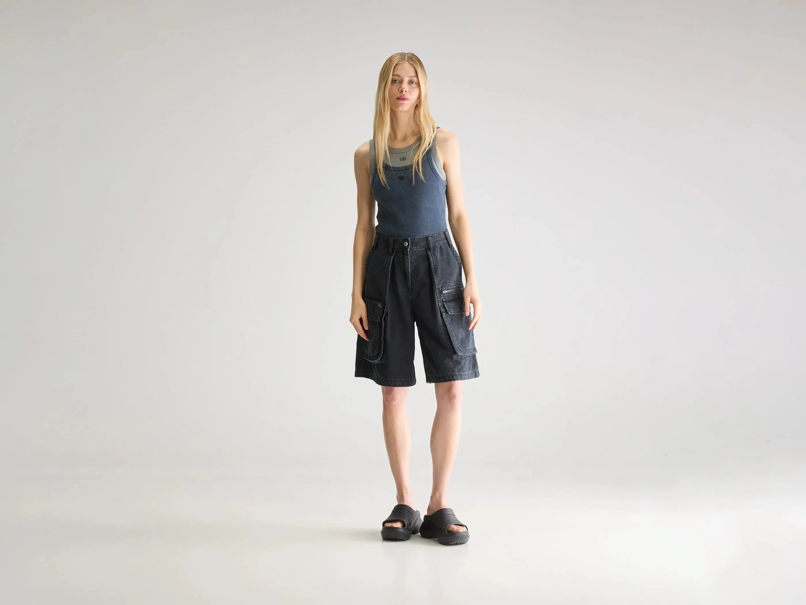 Penley Shorts - Charcoal