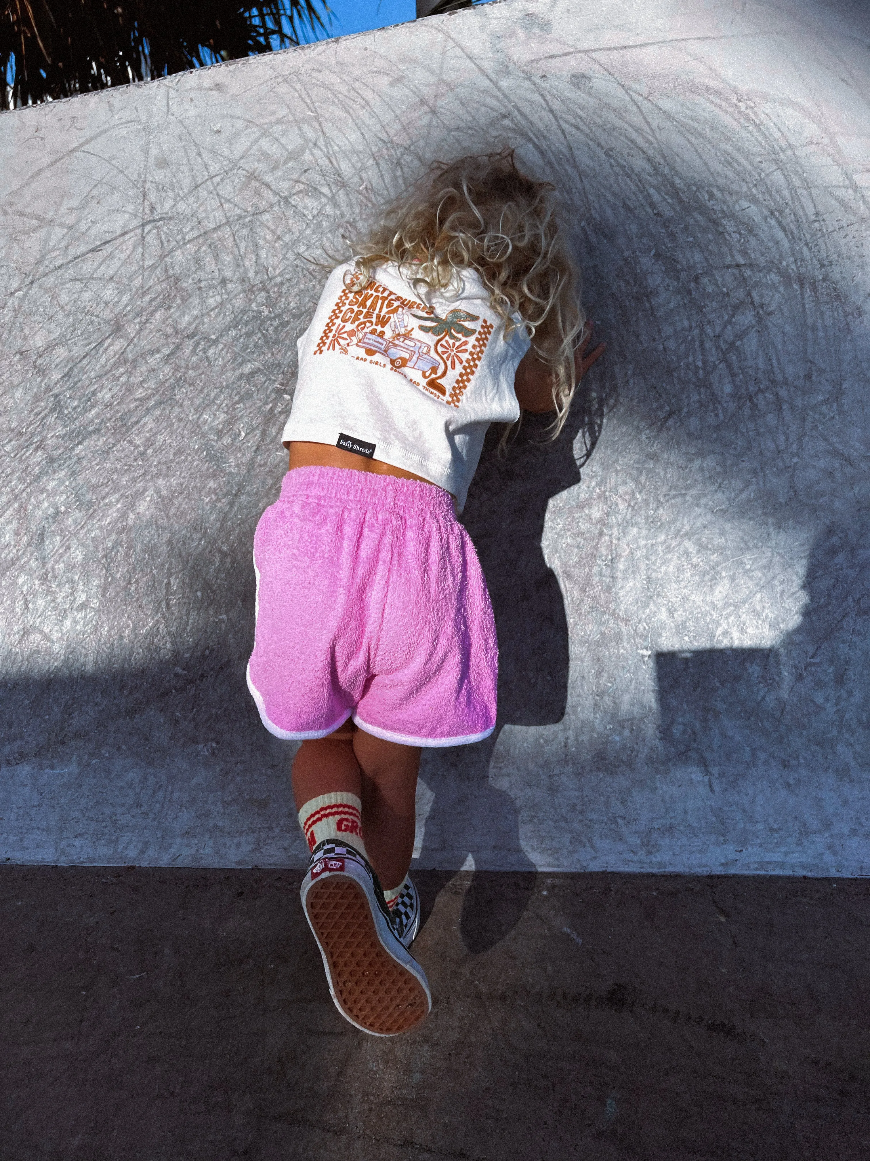 Salty Shreds Skate crew (rad girls doing rad things) retro towel short - Pink