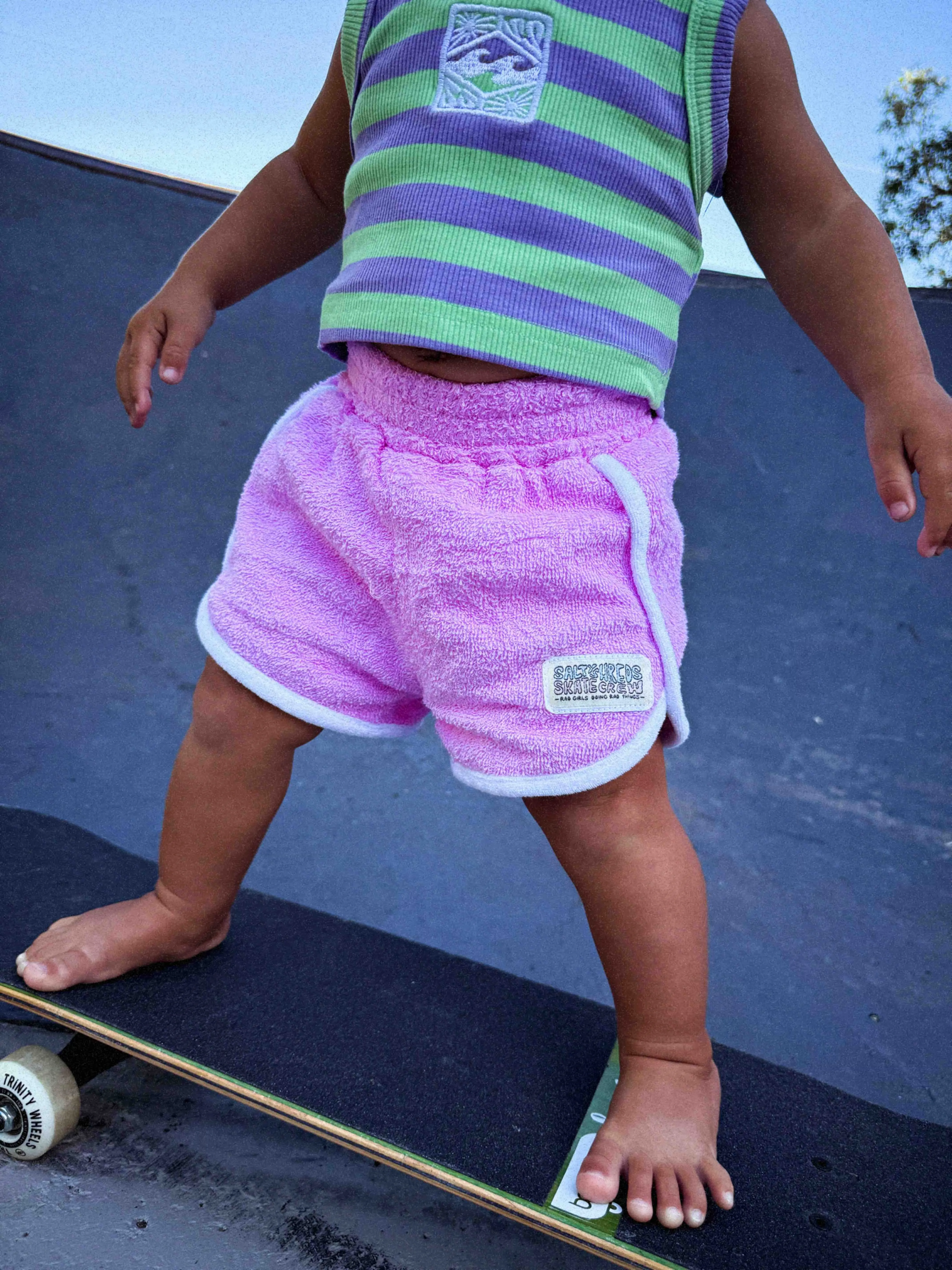 Salty Shreds Skate crew (rad girls doing rad things) retro towel short - Pink