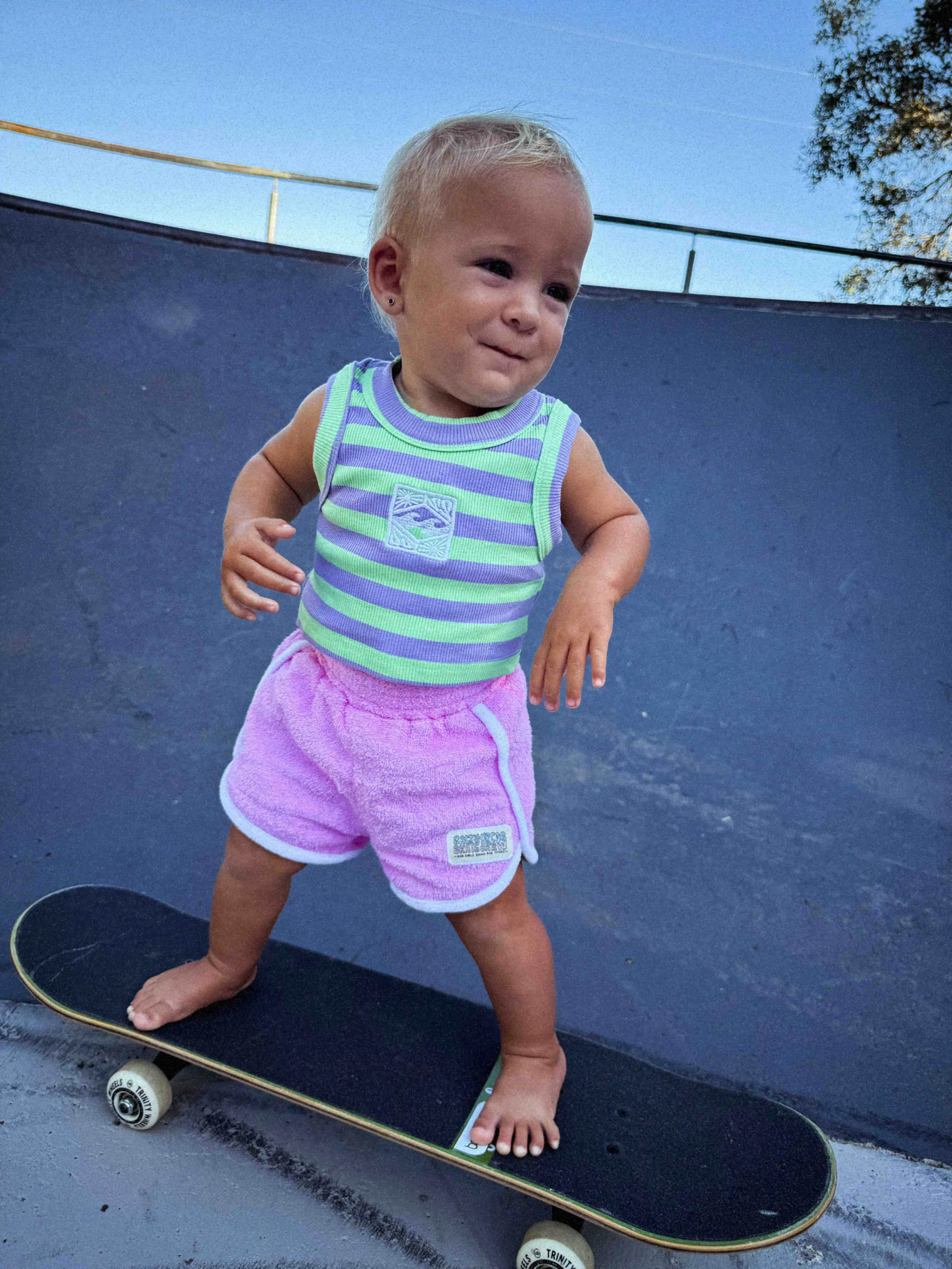 Salty Shreds Skate crew (rad girls doing rad things) retro towel short - Pink