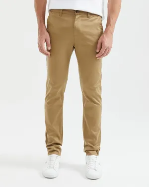 SLIM FIT CHINOS IN KHAKI
