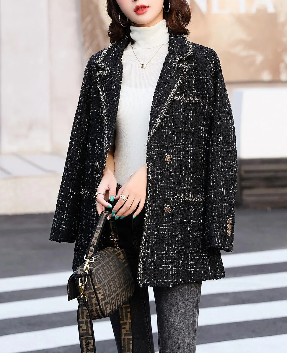Stylish Notch Neckline Blazer in Woolly Tweed for Women