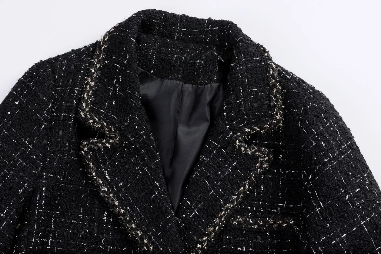 Stylish Notch Neckline Blazer in Woolly Tweed for Women
