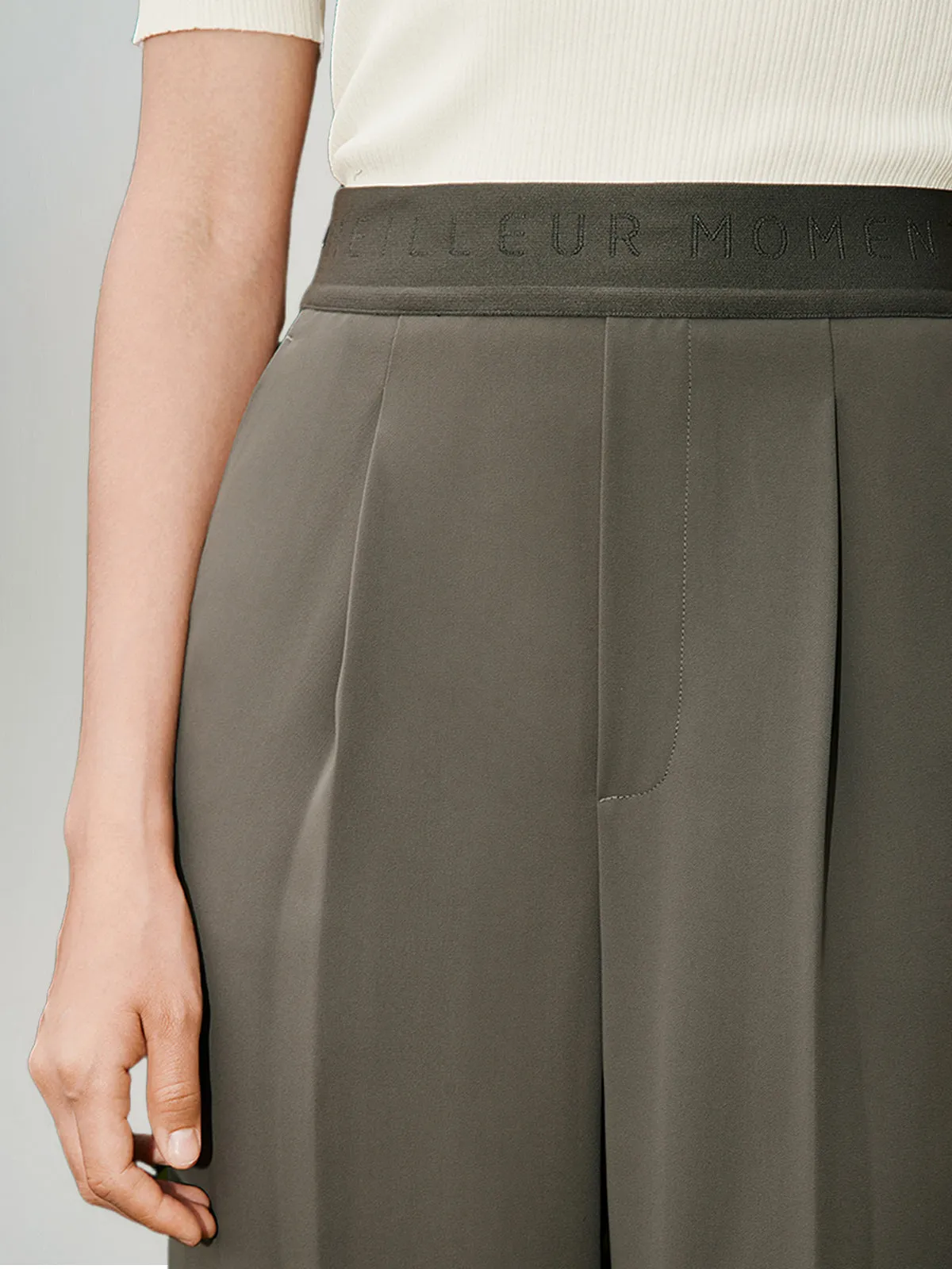 Tapered Pants
