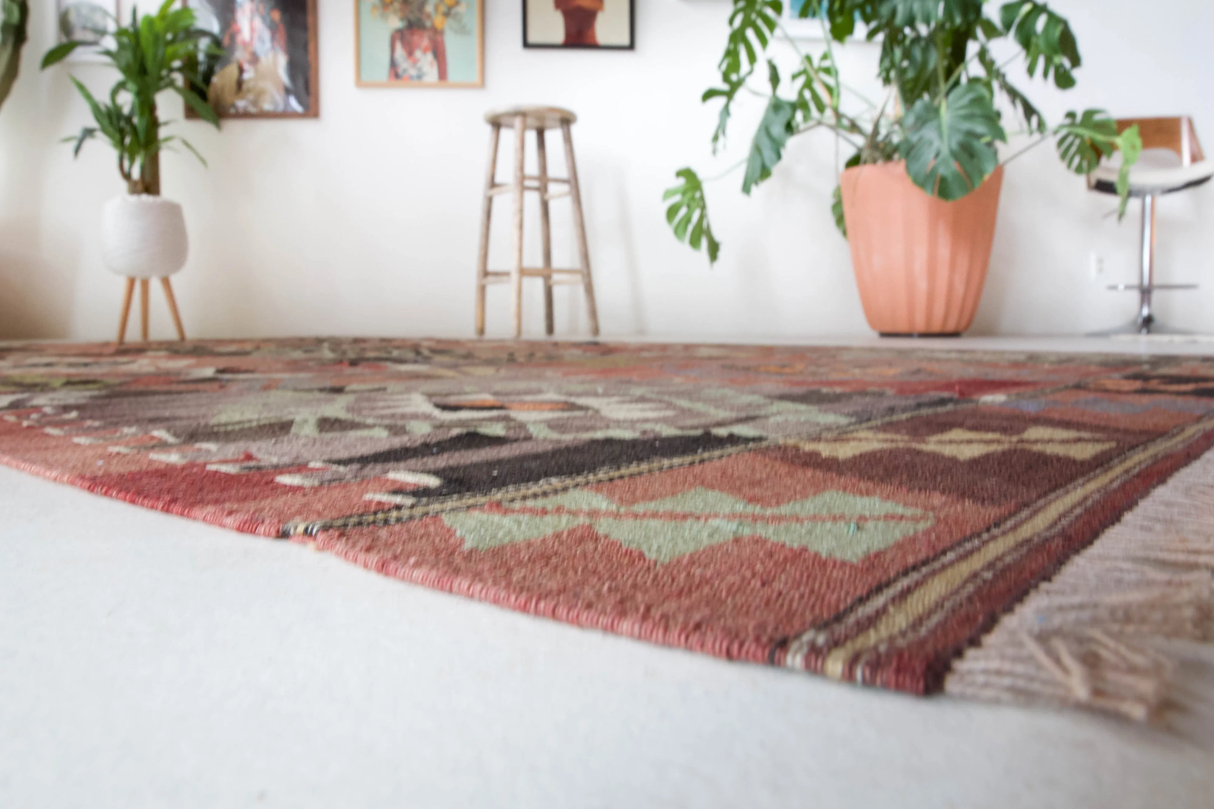 Vintage Balikesir Kilim Rug 5'8"x9'9"