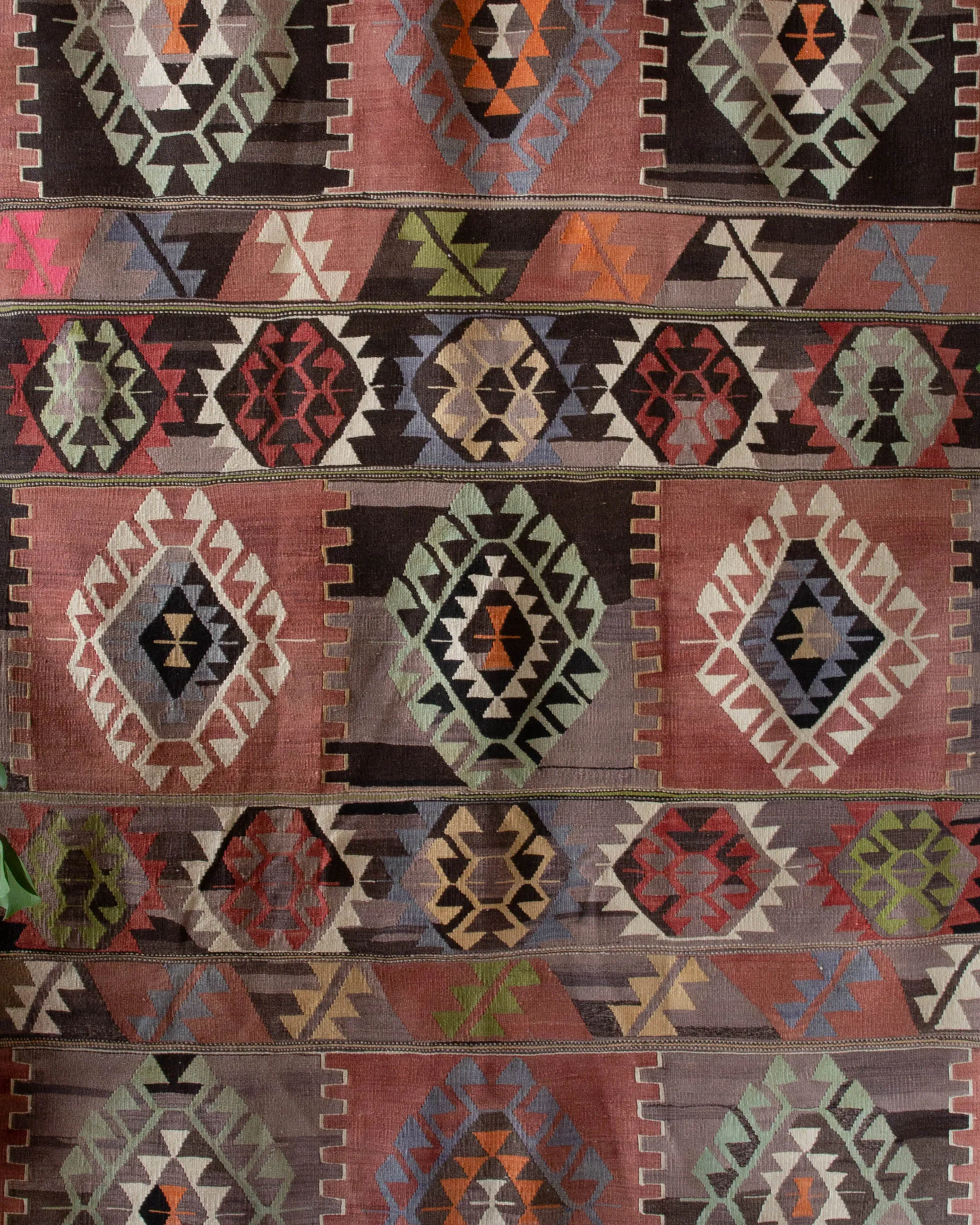 Vintage Balikesir Kilim Rug 5'8"x9'9"