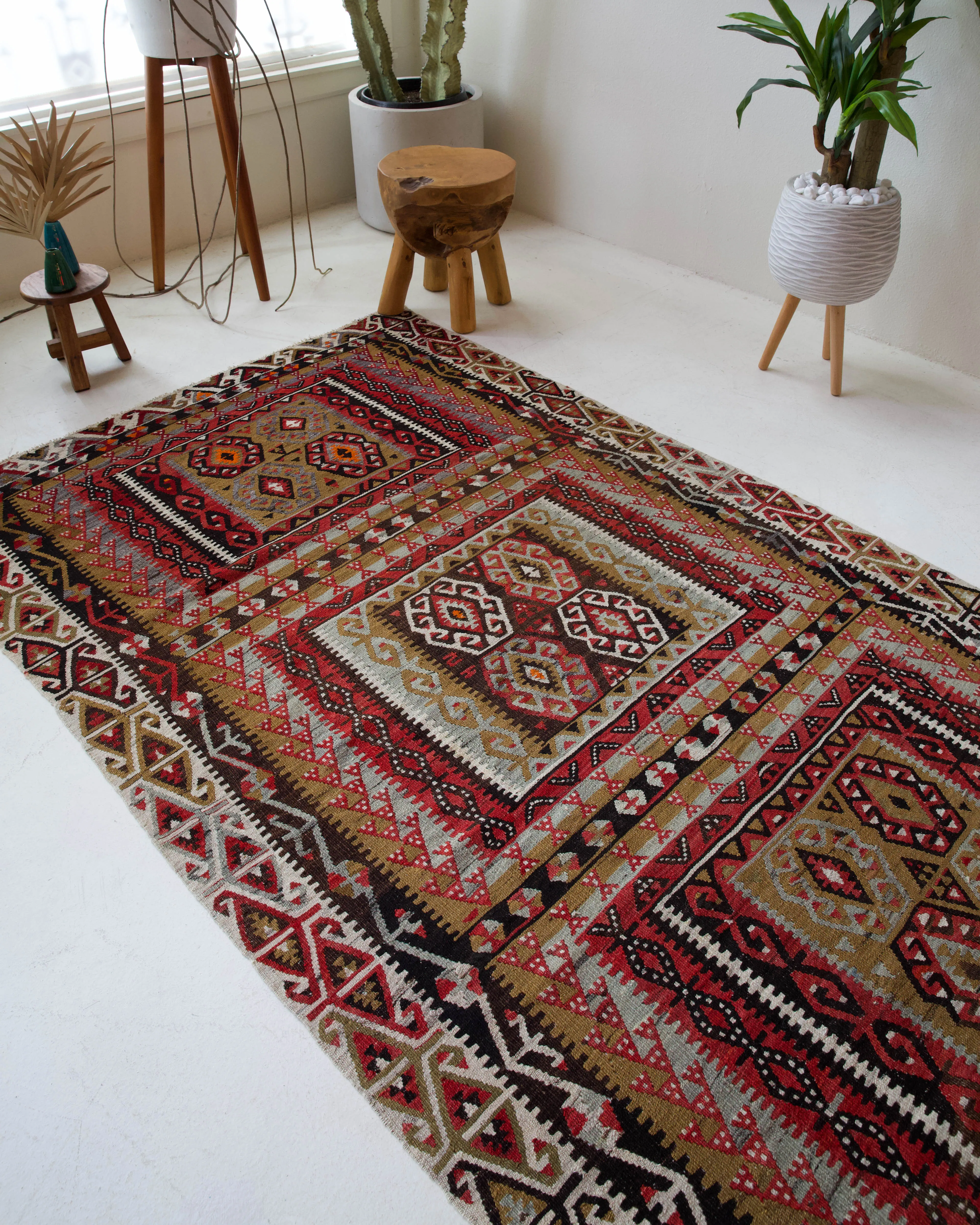 Vintage Kayseri Avsar Kilim Rug 4'6"x10'3"
