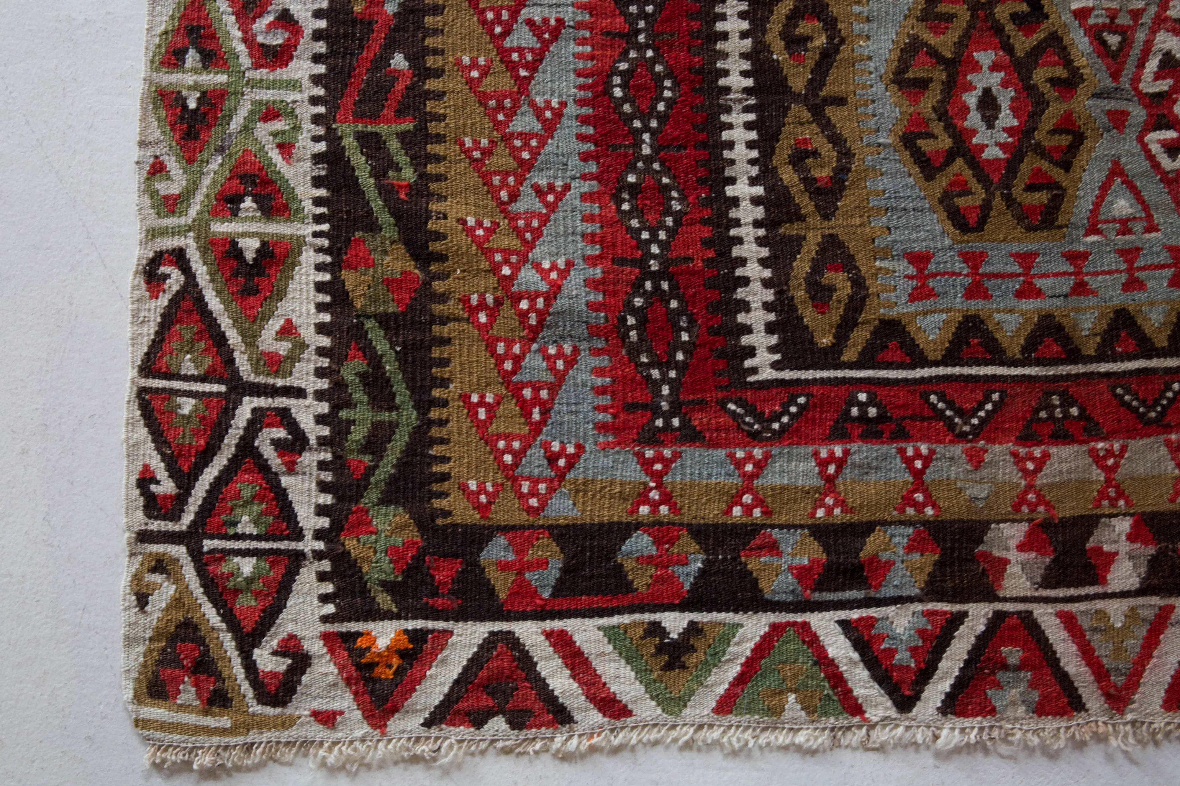 Vintage Kayseri Avsar Kilim Rug 4'6"x10'3"