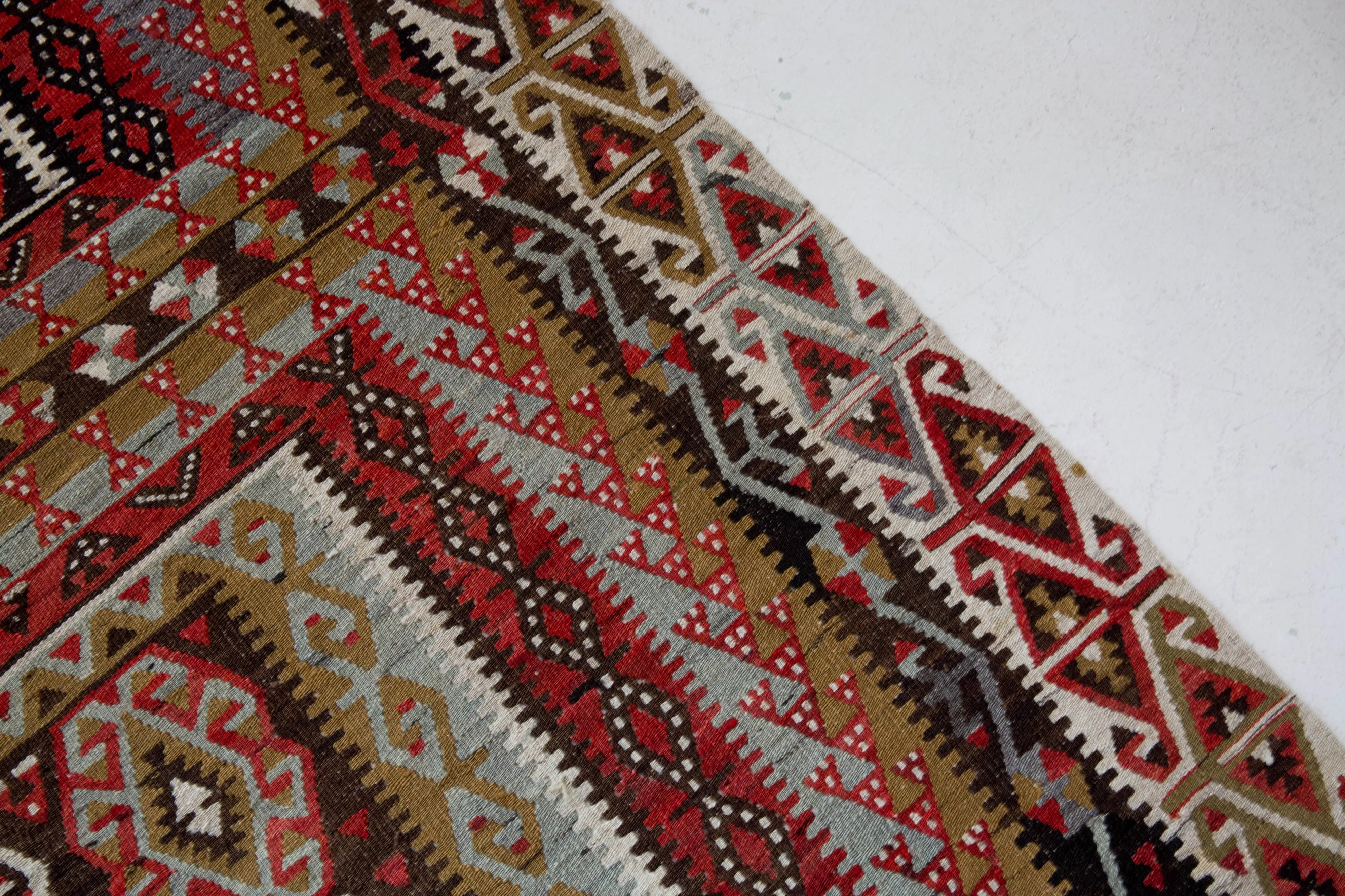 Vintage Kayseri Avsar Kilim Rug 4'6"x10'3"