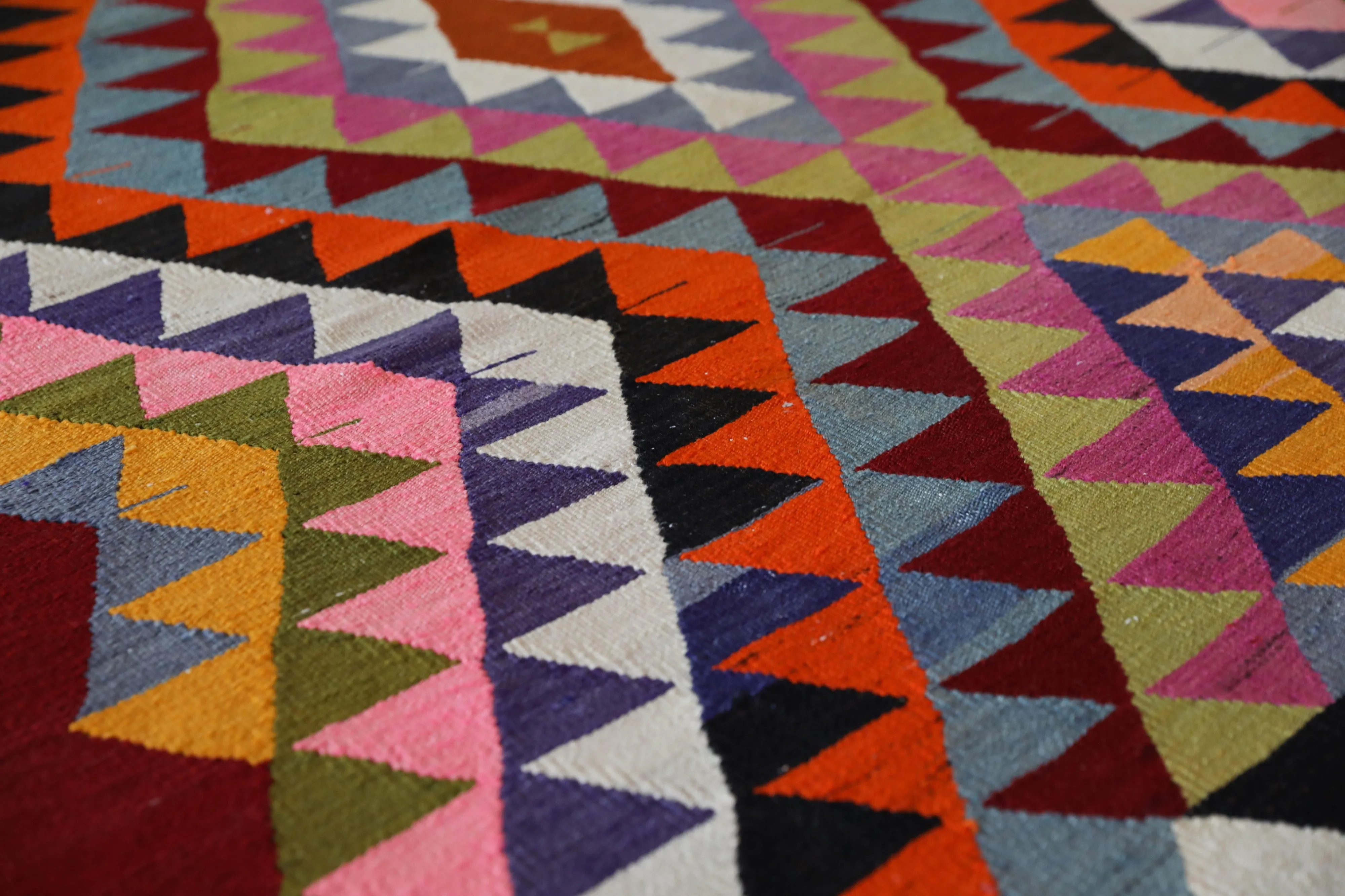 Vintage Milas Bencik Kilim Rug 5'6"x8'6"