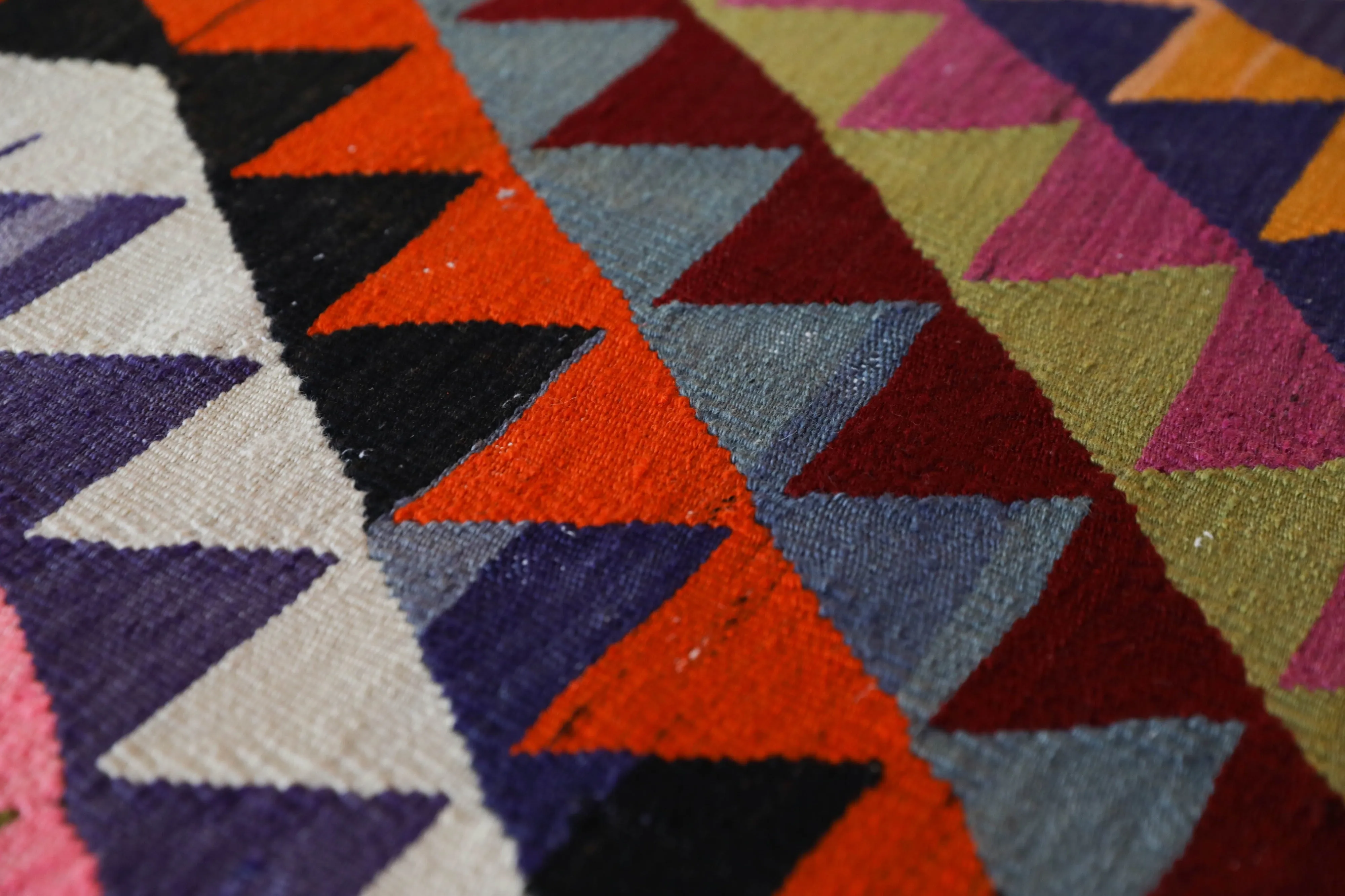 Vintage Milas Bencik Kilim Rug 5'6"x8'6"