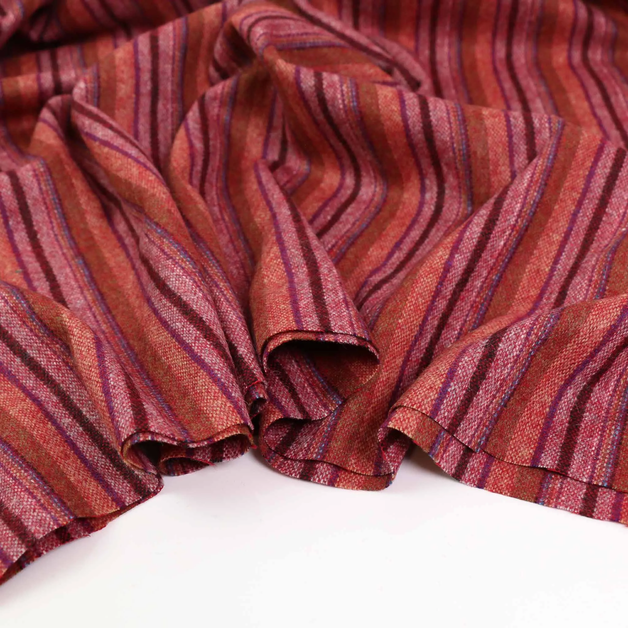 Wool blend suiting -  Maroon, red