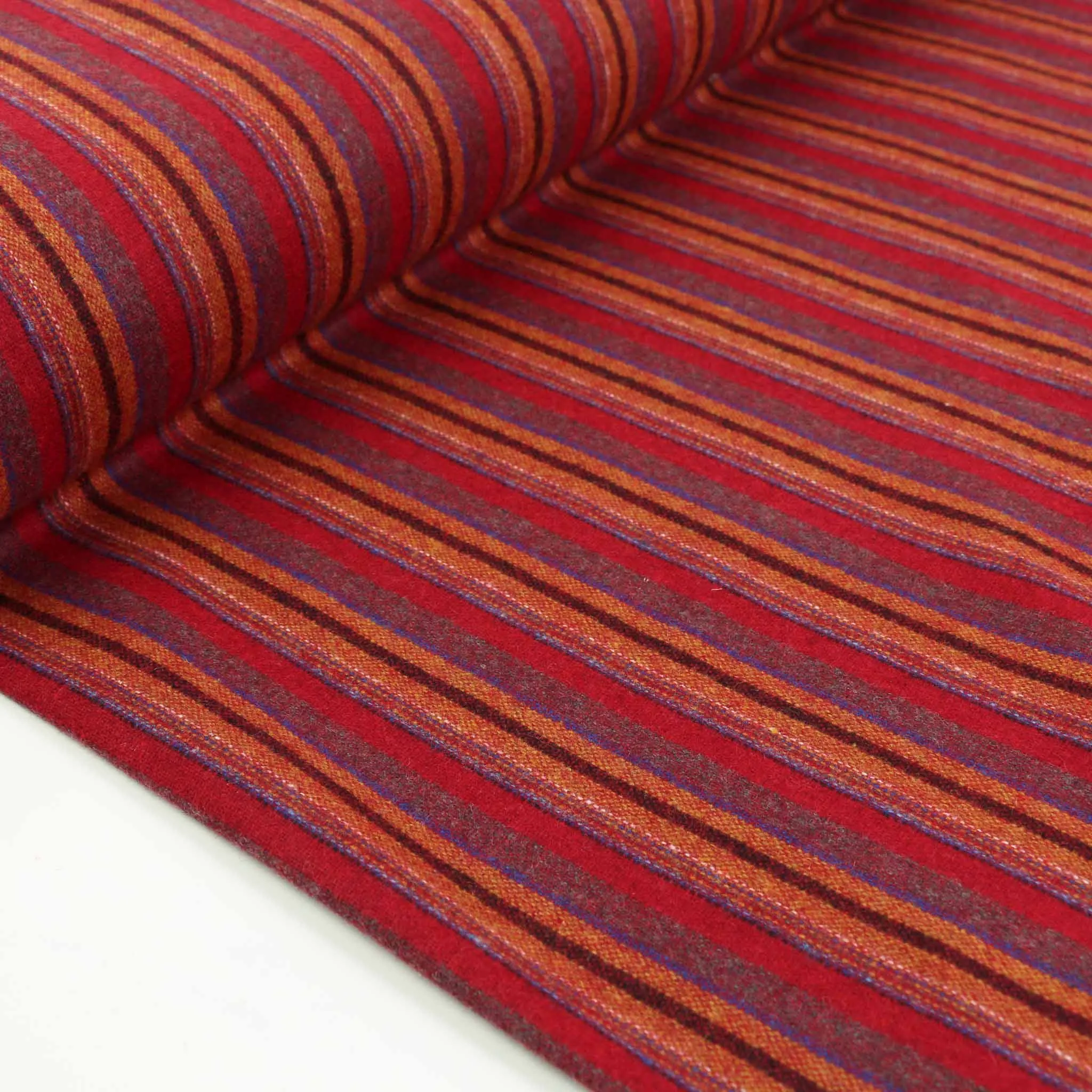 Wool blend suiting -  Maroon, red