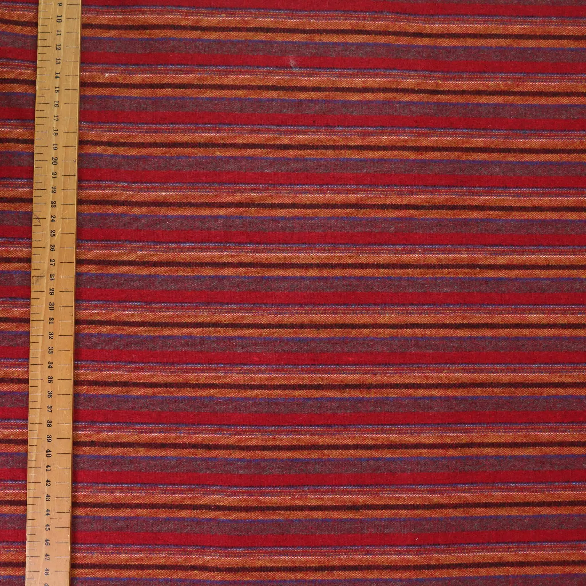 Wool blend suiting -  Maroon, red